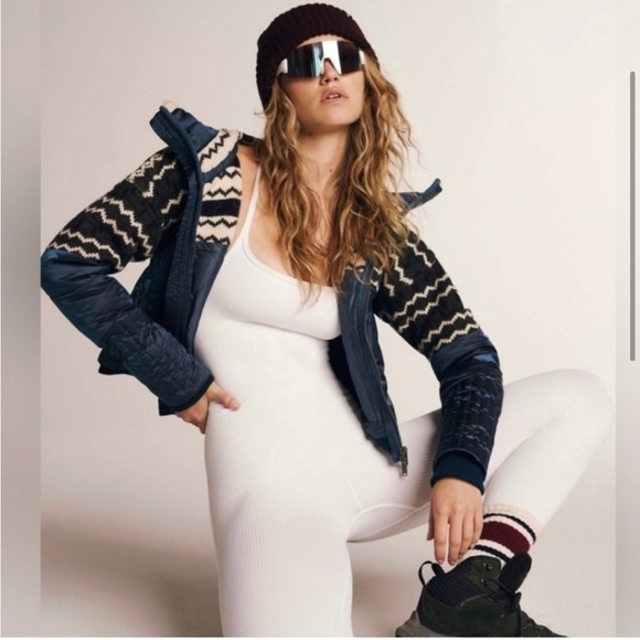 NWT Free People Movement blue Just Lodgin Ski Sweater puffer size XS reg $298 - Picture 1 of 8